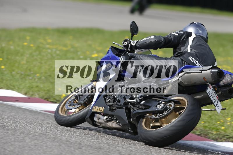 Archiv-2025/53 16.09.2025 Track Day Domi Aegerter ADR/Gruppe gelb/98